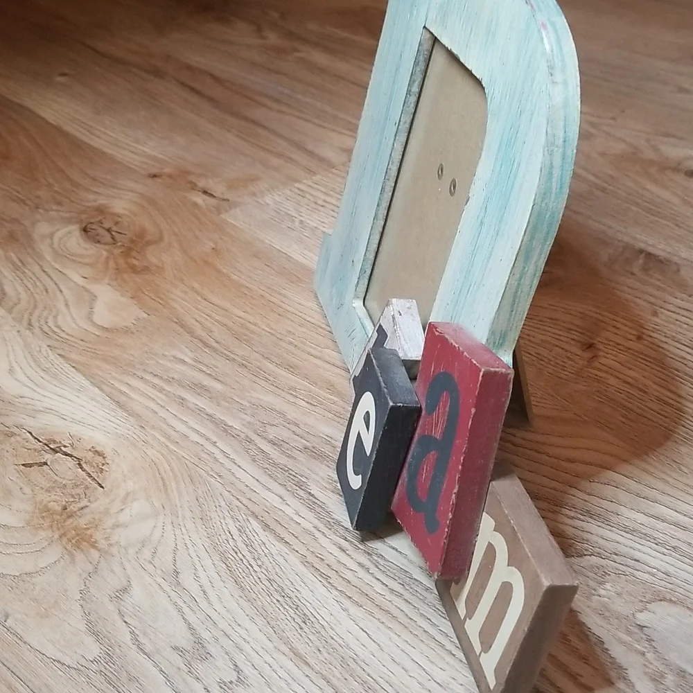 Wooden Word Picture Frame